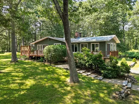 118 Echo Cove Rd, Hamilton, MA 01982