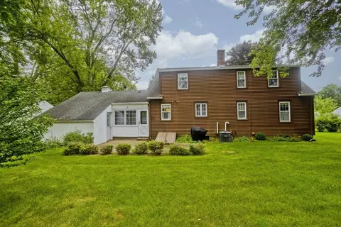 Exterior - 54 Mohawk Dr, Springfield, MA 01129 photo 6 of 9