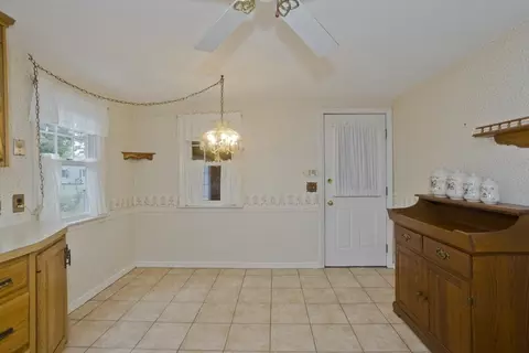 Dining - 54 Mohawk Dr, Springfield, MA 01129 photo 1 of 1