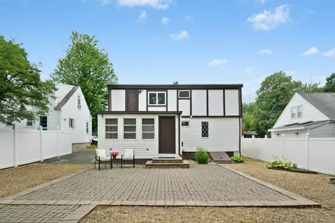 22 Bonad Rd, Dedham, MA 02026 photo 4