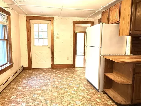 Kitchen - 39 Summer St, Athol, MA 01331 photo 2 of 3