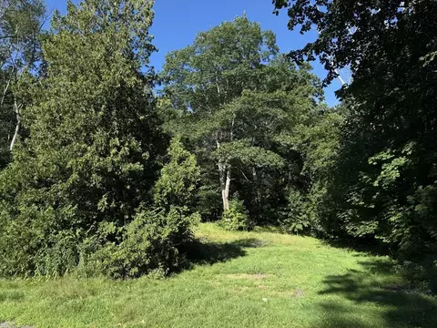 Exterior - 39 Summer St, Athol, MA 01331 photo 3 of 4