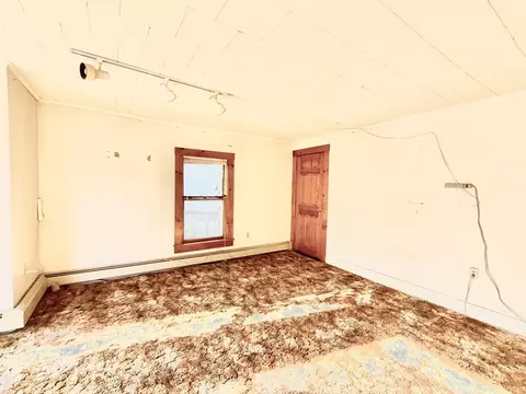 Bedroom - 39 Summer St, Athol, MA 01331 photo 4 of 6