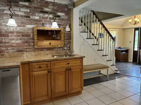 Kitchen - 40 Weaver St #C, Wareham, MA 02576 photo 4 of 5