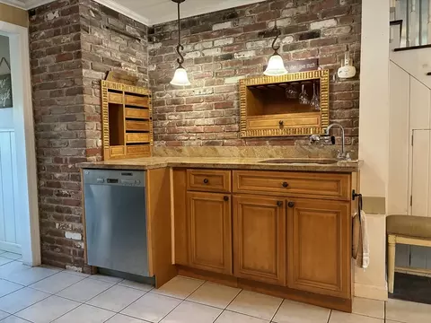 Kitchen - 40 Weaver St #C, Wareham, MA 02576 photo 5 of 5
