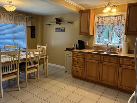 Kitchen - 40 Weaver St #C, Wareham, MA 02576 photo 3 of 5