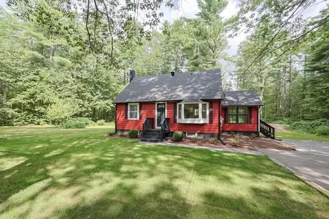 25 Bailey Rd, Townsend, MA 01469