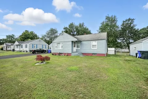 166 Drexel St, Springfield, MA 01104 photo 2