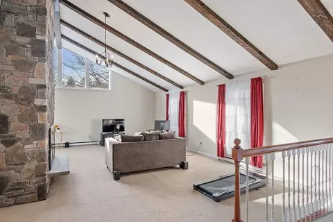 Living - 9 E Park Rd, Sterling, MA 01564 photo 1 of 2