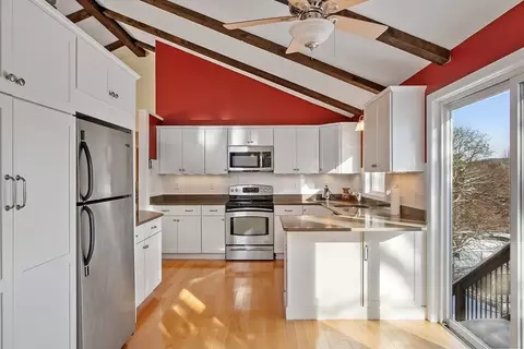 Kitchen - 9 E Park Rd, Sterling, MA 01564 photo 2 of 5