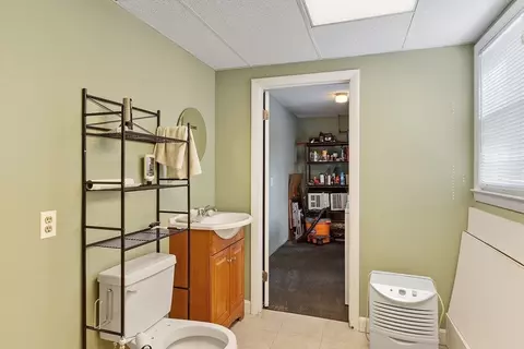 Bath - 9 E Park Rd, Sterling, MA 01564 photo 4 of 4