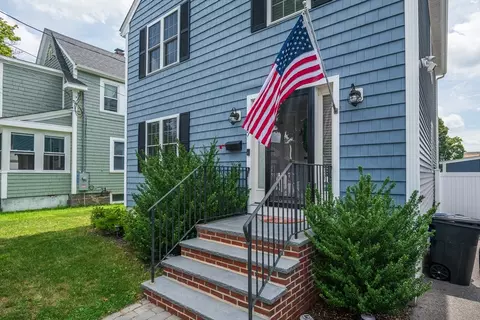 7 Brockton Ave, Quincy, MA 02169