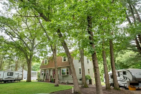 35 Deer Hil Rd, Taunton, MA 02780