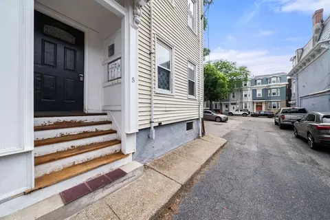 5 Burrill Pl, Boston, MA 02127