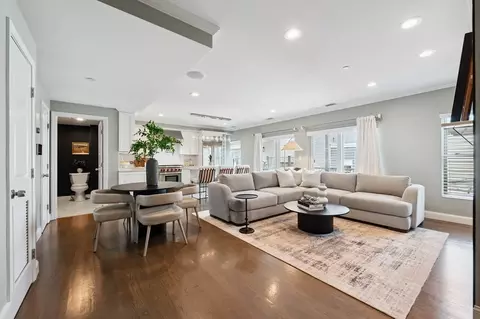 280 W 5th St #201, Boston, MA 02127