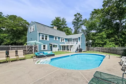16 Miller Rd, Beverly, MA 01915 photo 4