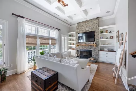 221 Victory Rd #221, Quincy, MA 02171