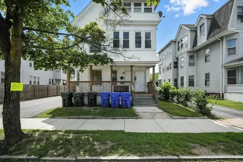 731-733 Carew St, Springfield, MA 01104