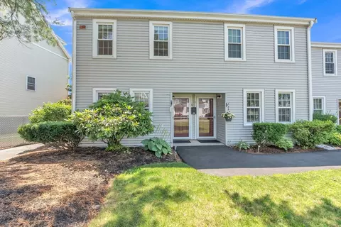 52 Warren St #1, Peabody, MA 01960