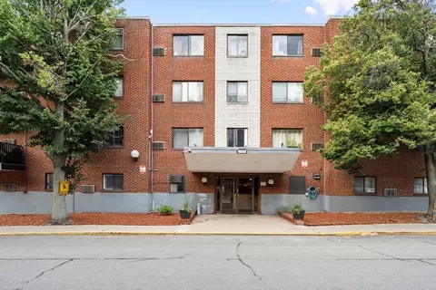 500 Governors Dr #9, Winthrop, MA 02152
