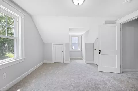 Bedroom - 35 Nyland St, Worcester, MA 01607 photo 3 of 6