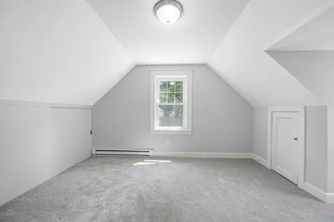 Bedroom - 35 Nyland St, Worcester, MA 01607 photo 2 of 6