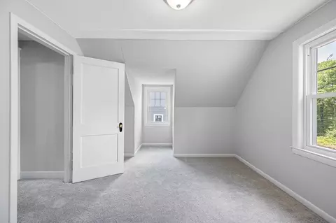 Bedroom - 35 Nyland St, Worcester, MA 01607 photo 6 of 6