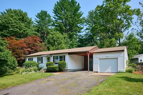 17 Brookwood Dr, Florence, MA 01062