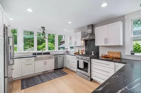 1113 Washington St, Gloucester, MA 01930 photo 5