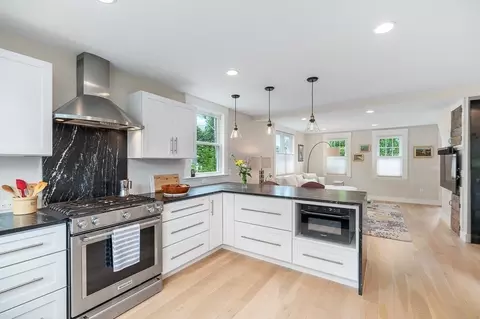 1113 Washington St, Gloucester, MA 01930 photo 8