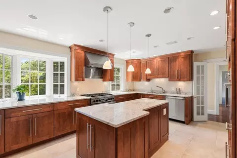 167 Willard Rd, Brookline, MA 02445 photo 5
