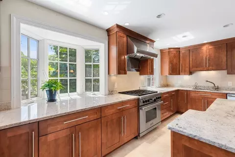 167 Willard Rd, Brookline, MA 02445 photo 6