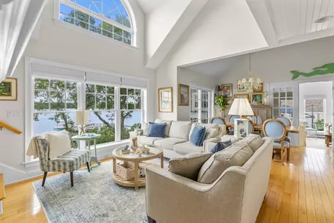 265 Monomoscoy Rd, Mashpee, MA 02649 photo 24