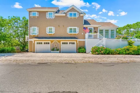 265 Monomoscoy Rd, Mashpee, MA 02649 photo 9
