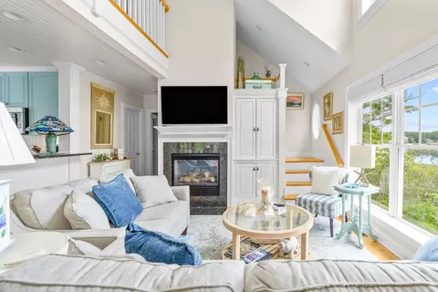 265 Monomoscoy Rd, Mashpee, MA 02649 photo 22