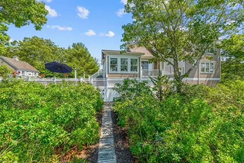 265 Monomoscoy Rd, Mashpee, MA 02649 photo 16