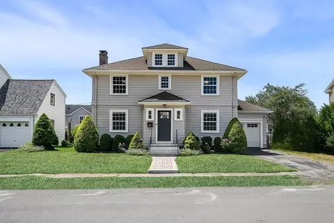 9 Sevinor Rd, Marblehead, MA 01945