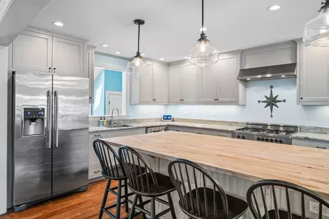 Kitchen - 9 Sevinor Rd, Marblehead, MA 01945 photo 3 of 6