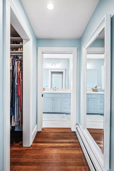 Entry Way - 9 Sevinor Rd, Marblehead, MA 01945 photo 6 of 6