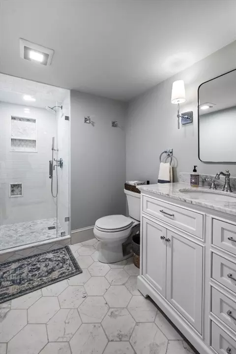Bath - 9 Sevinor Rd, Marblehead, MA 01945 photo 3 of 3