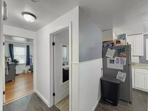 4 Cuff Ave, Springfield, MA 01104 photo 5