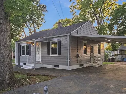 4 Cuff Ave, Springfield, MA 01104