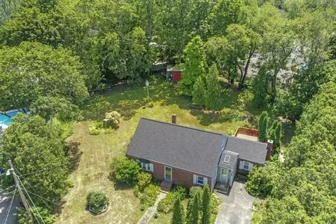 17 Cutting Dr, Newburyport, MA 01950