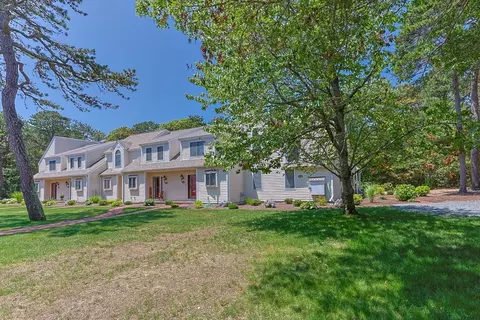 49 Shellback # -G, Mashpee, MA 02649 photo 4