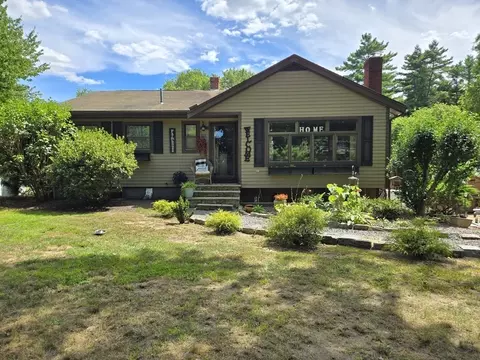 111 Precinct St, Lakeville, MA 02347
