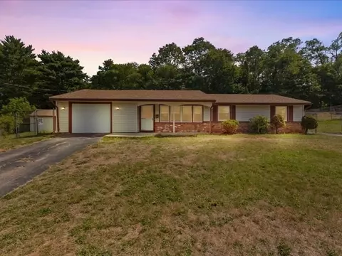 9 Massachusetts Ave, Brockton, MA 02302