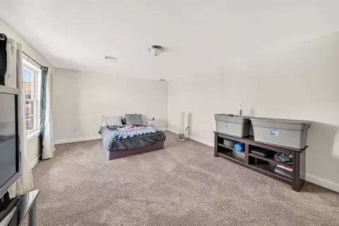 682 Laurel St, Fall River, MA 02721 photo 17