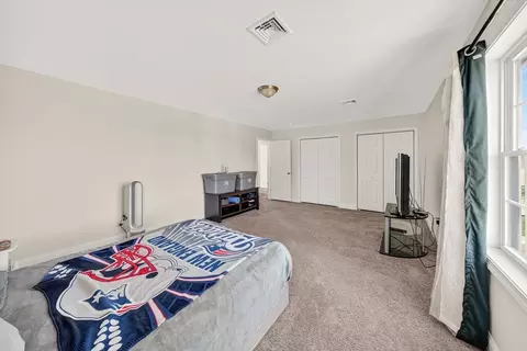 682 Laurel St, Fall River, MA 02721 photo 16