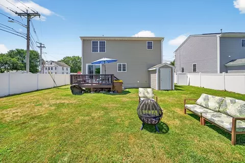 682 Laurel St, Fall River, MA 02721 photo 4