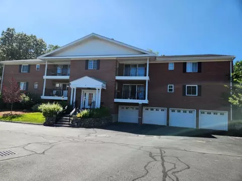 6 April Ln #34, Lexington, MA 02421